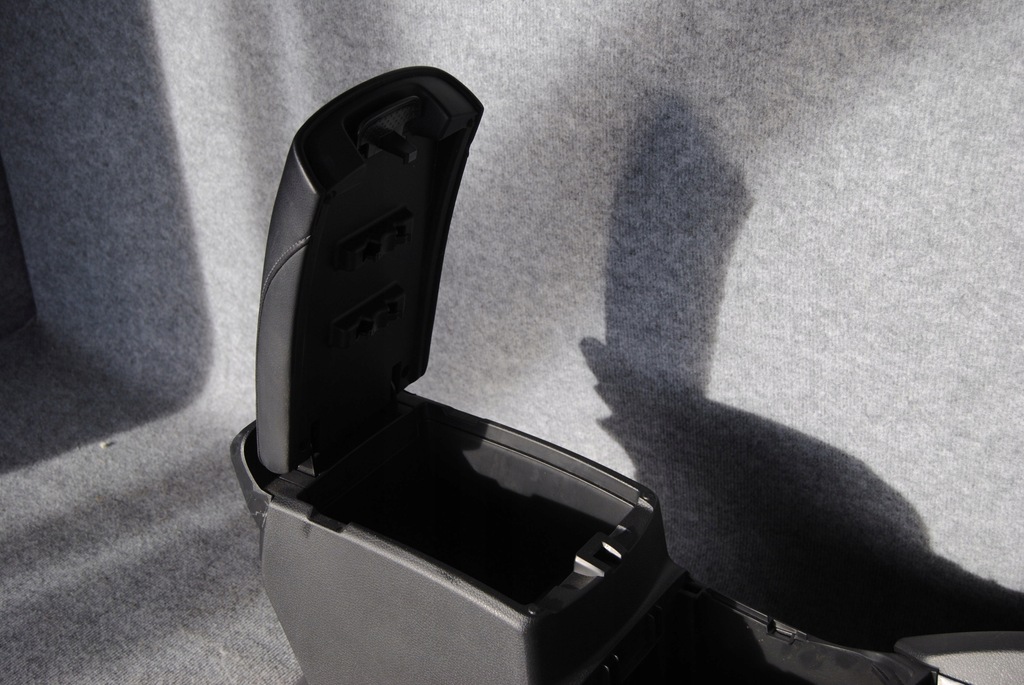 фото №5, Nissan x-trail t32 подлокотник туннель средний