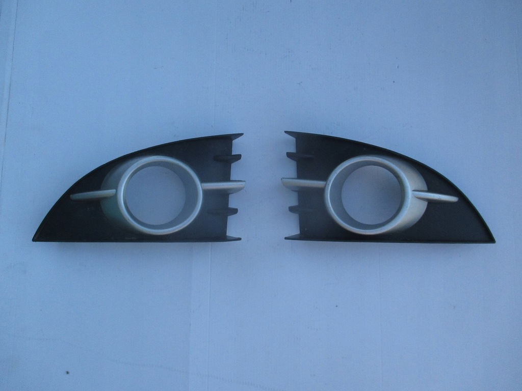 фото №1, Renault scenic решітка бампера перед ліва права