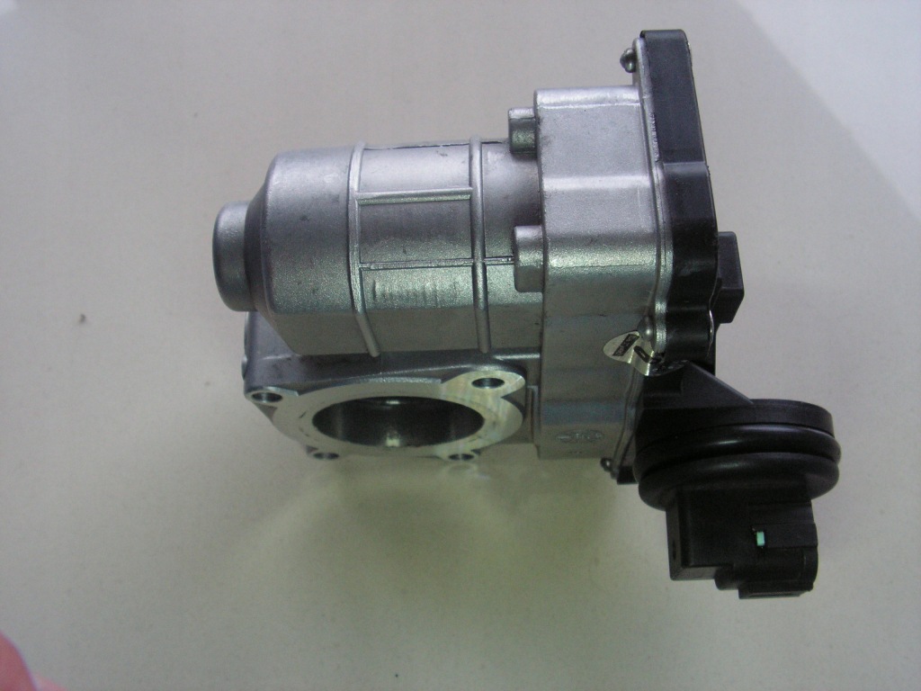 фото №5, Micra k12 1,4 16v дроссельная заслонка jak nowa sera576-02