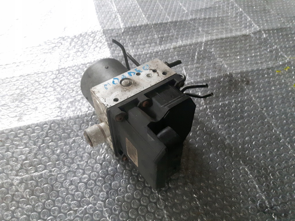 фото №1, Насос abs ford mondeo mk3 1s712m110af