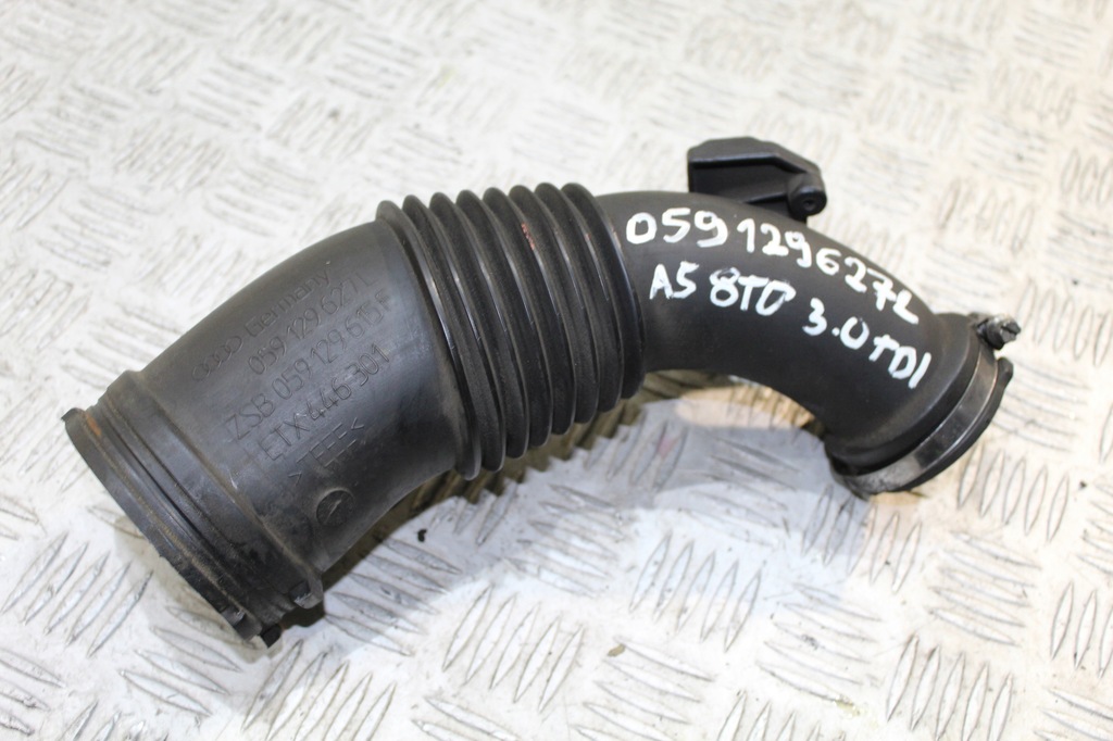 фото №1, Впуск шланг воздуха audi a5 8t 8t0 059129627l