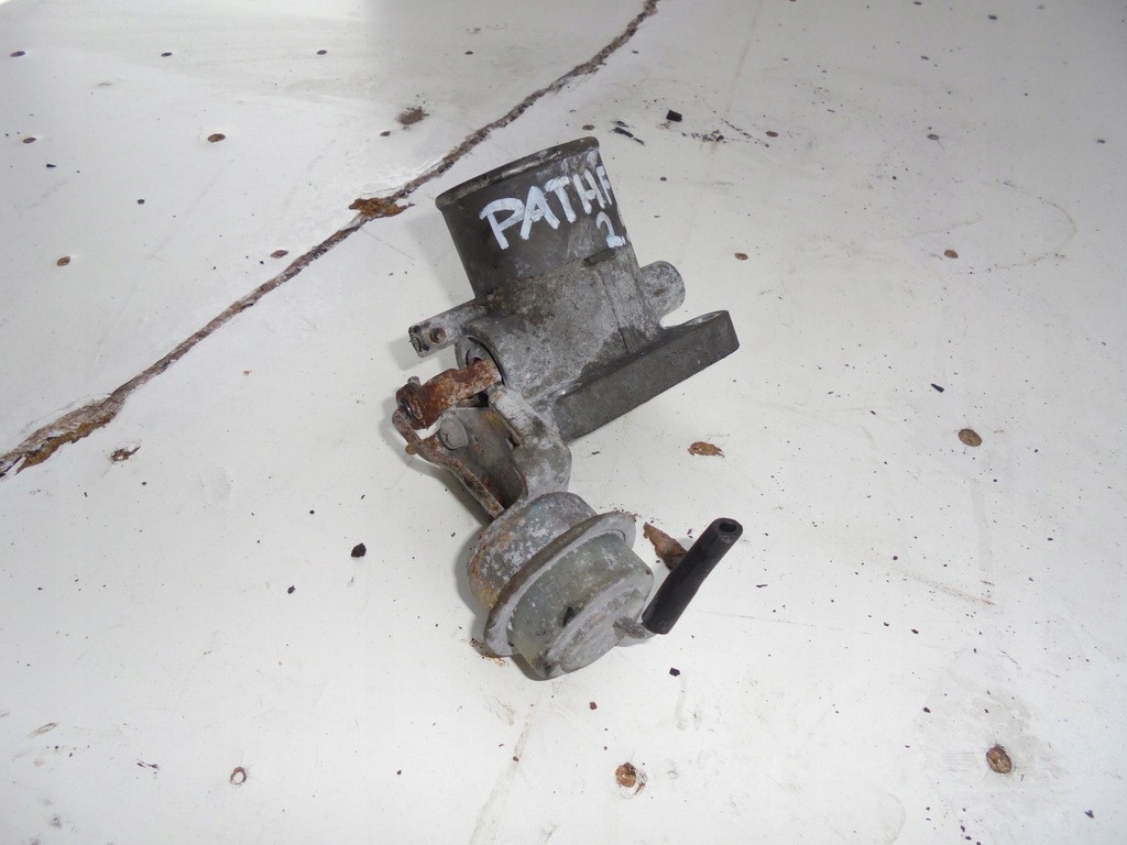 фото №1, Дроссельная заслонка nissan pathfinder r51 2.5 dci