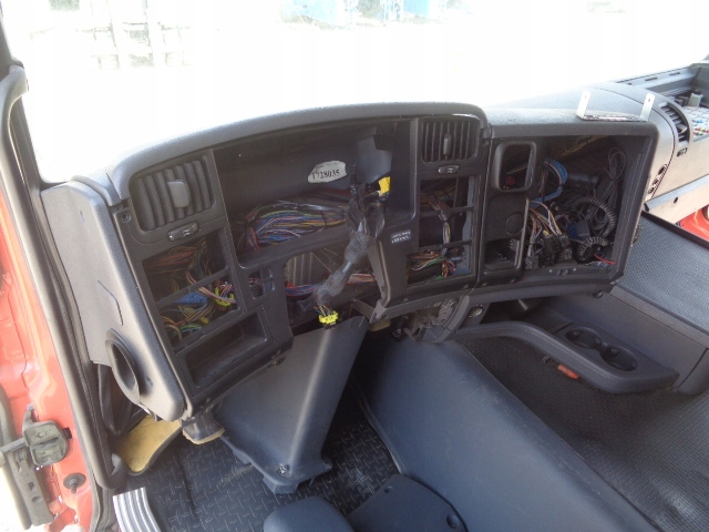 фото №1, Scania r xpi euro 5 приборная панель консоль приборная панель