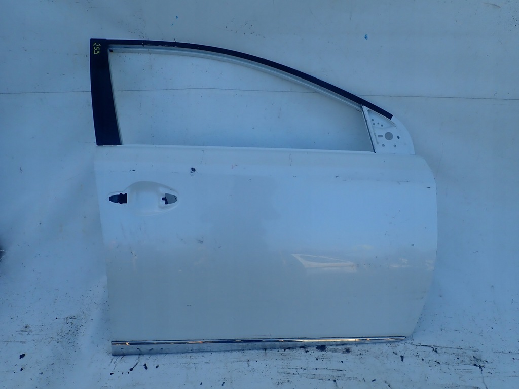 фото №1, Toyota auris ii 12- двері праве передні перед