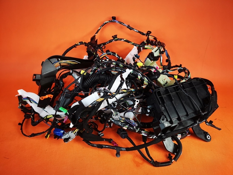 фото №6, Volvo v40 t3 комплектна джгут електрична салону