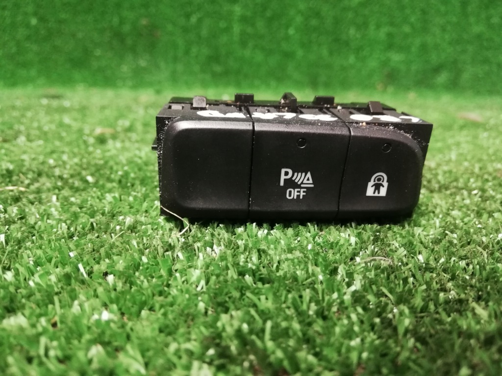 фото №1, Opel crossland x переключатель панель yp00032377 парковки