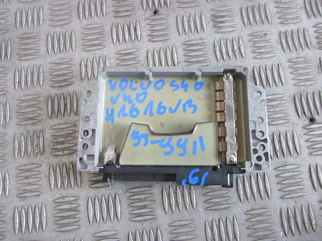 фото №4, Бортовой компьютер volvo s40 v40 1.6 b 95-99r