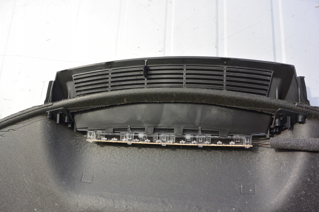 фото №11, Полка задняя 8x23f46668 jaguar xf x250 sedan