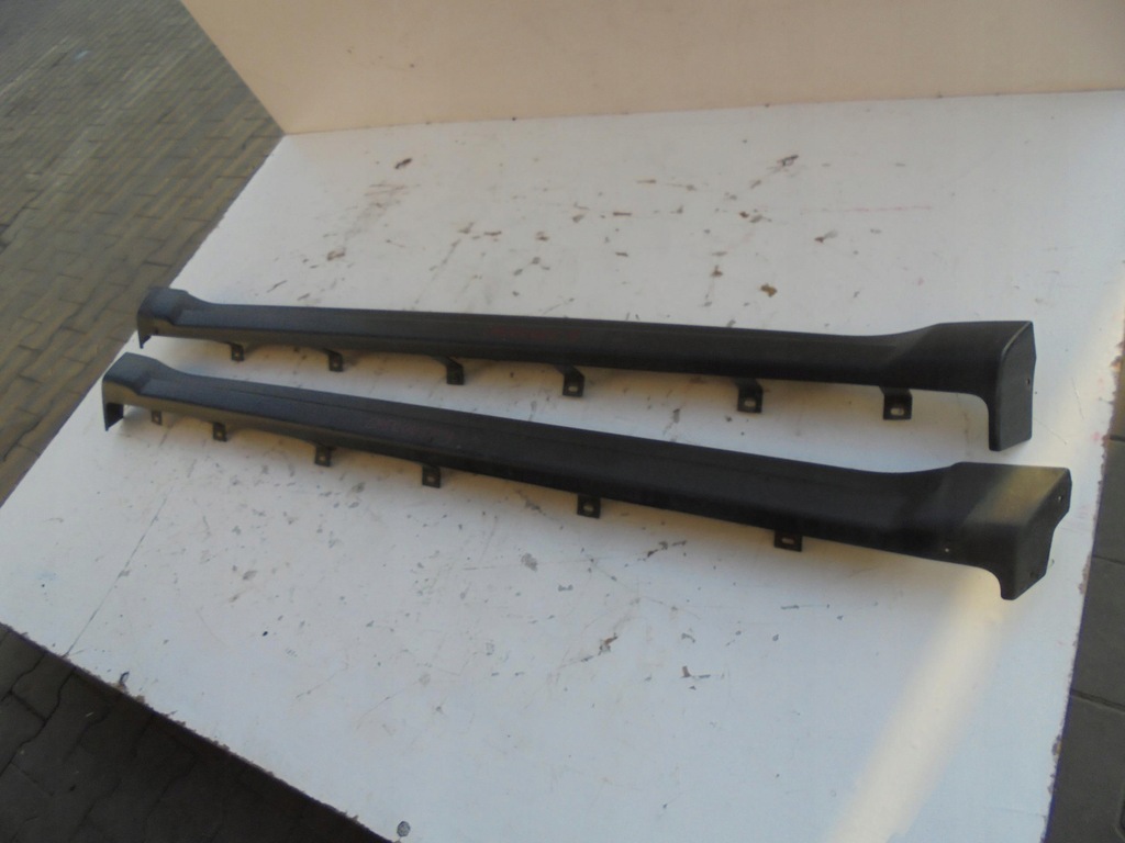 фото №1, Молдинг порог правая jeep grand cherokee iii