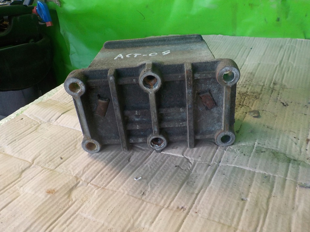 фото №6, Actros 1840 mp1 подушка двигуна кронштейн коробки