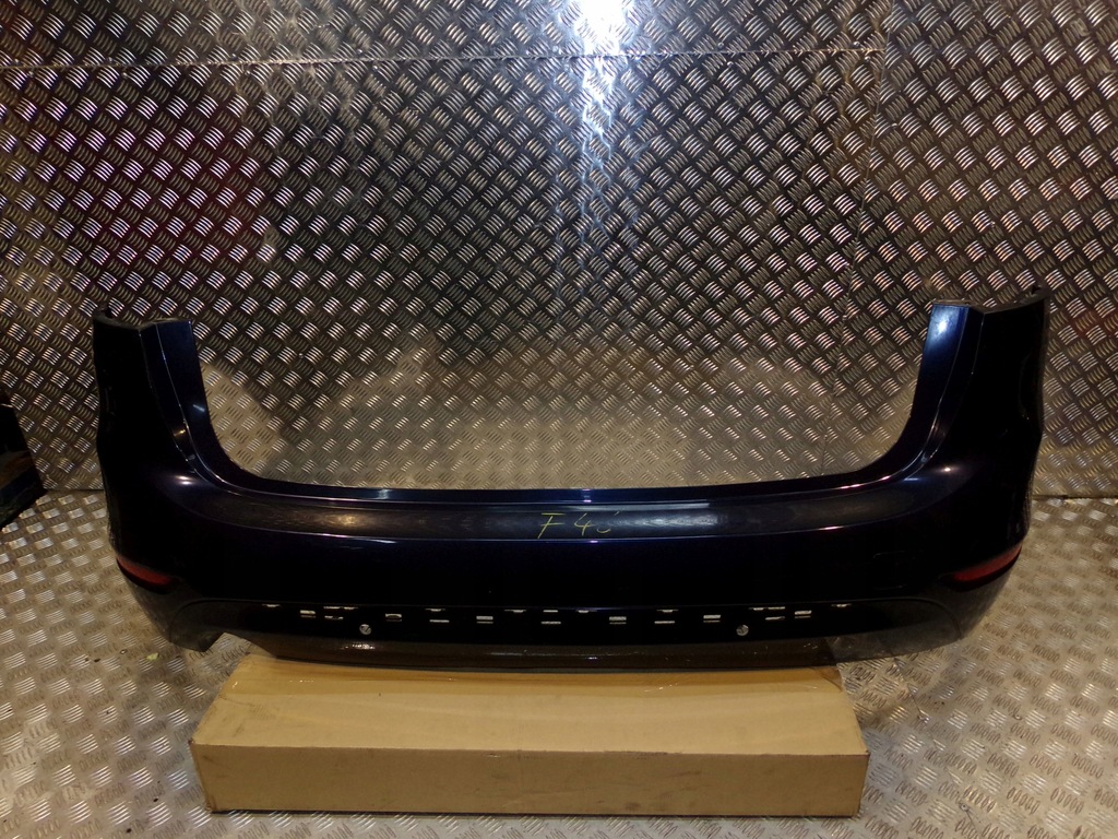 фото №6, Bmw 2 f46 бампер задняя разные цвета