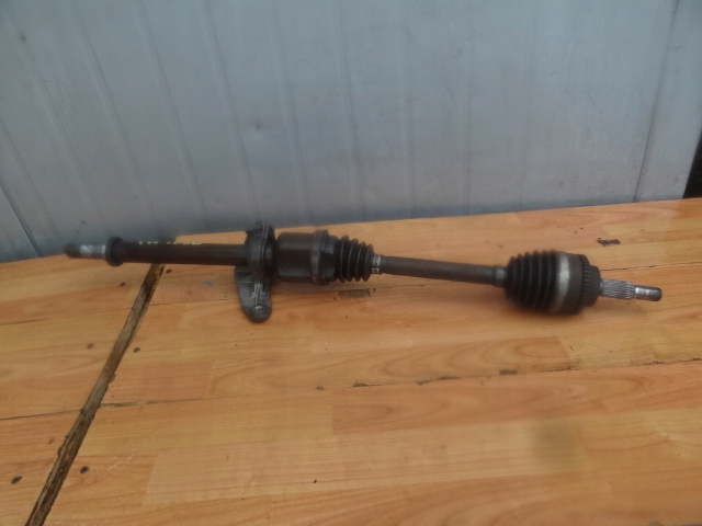 фото №1, Renault thalia iii 09 1,5 dci приводной вал передняя правая