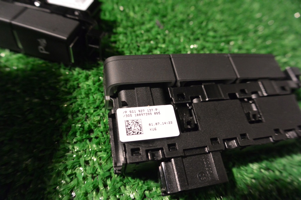 фото №9, Vw golf vii 7 кнопка ручного домкрата pdc kpl