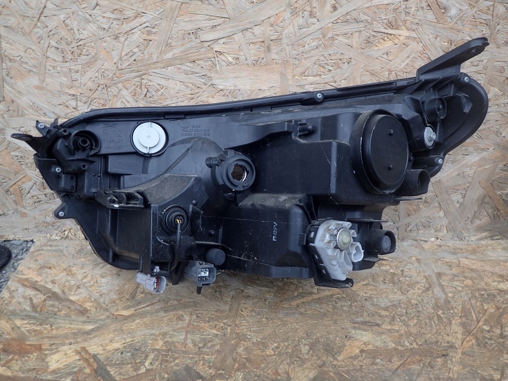 фото №3, Лампа правая фара full led toyota rav4 iv lift