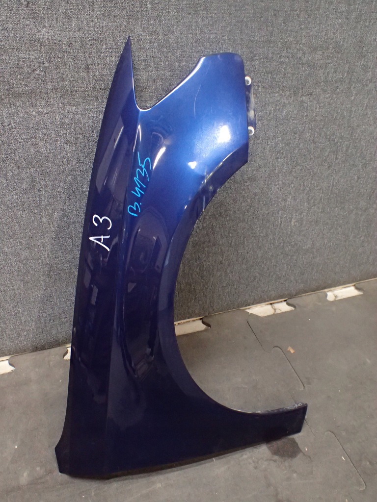 Купити Крила перед правий audi a3 16- hb