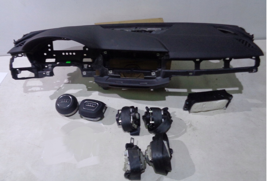 фото №1, Audi a5 8w приборная панель подушки безопасности ремни комплект подушка безопасности