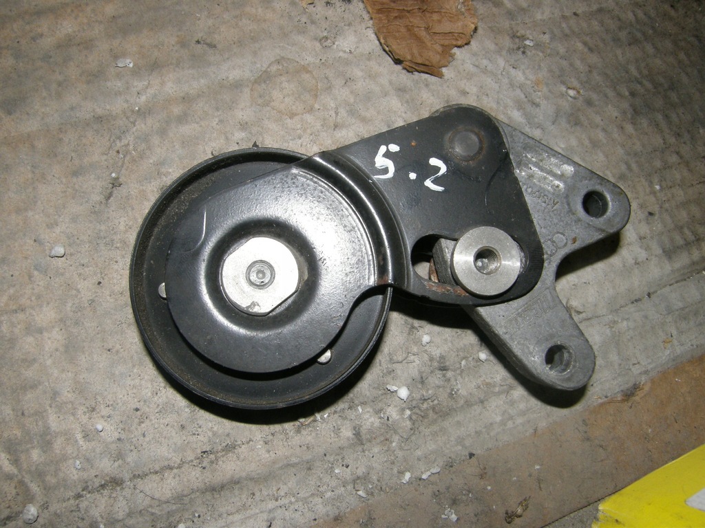 фото №8, Audi s6 5.2 fsi двигун частини котушка запалювання