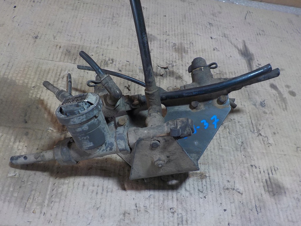 фото №1, Распределитель клапан защитный volvo fh-12 2000