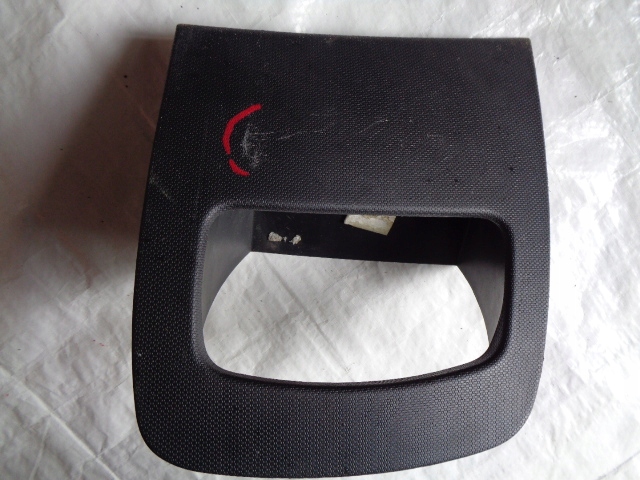 фото №1, Renault clio iv крышка защита предохранителей