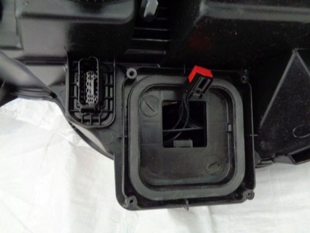 фото №8, Renault оригинальный номер 260100033r лампа передняя