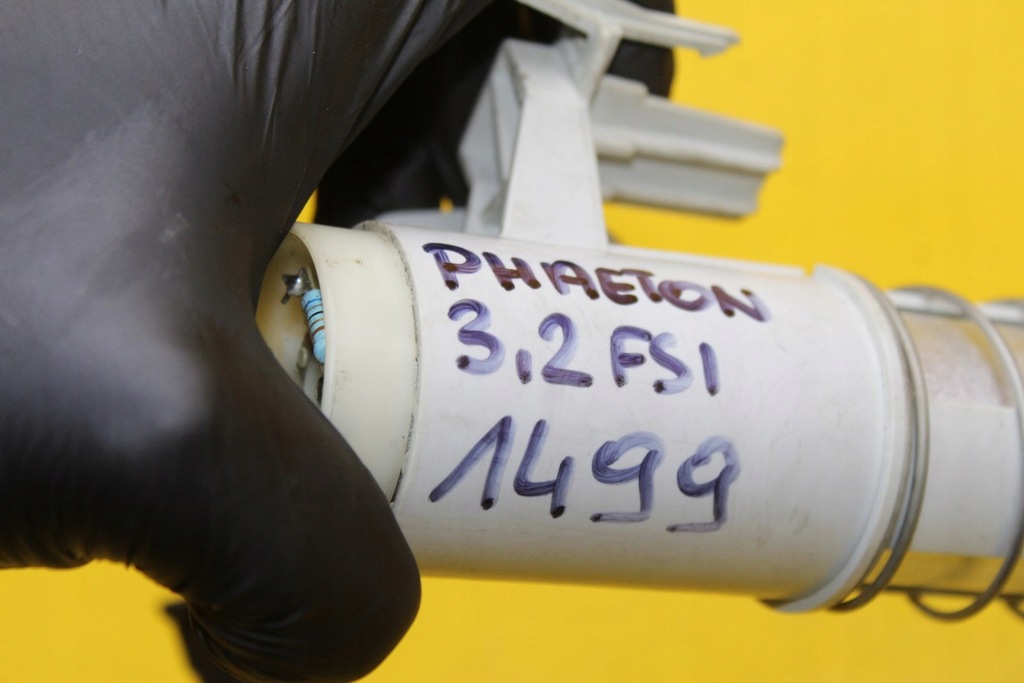 фото №8, Датчик рівня пального phaeton 3.2 fsi 3d0919673l