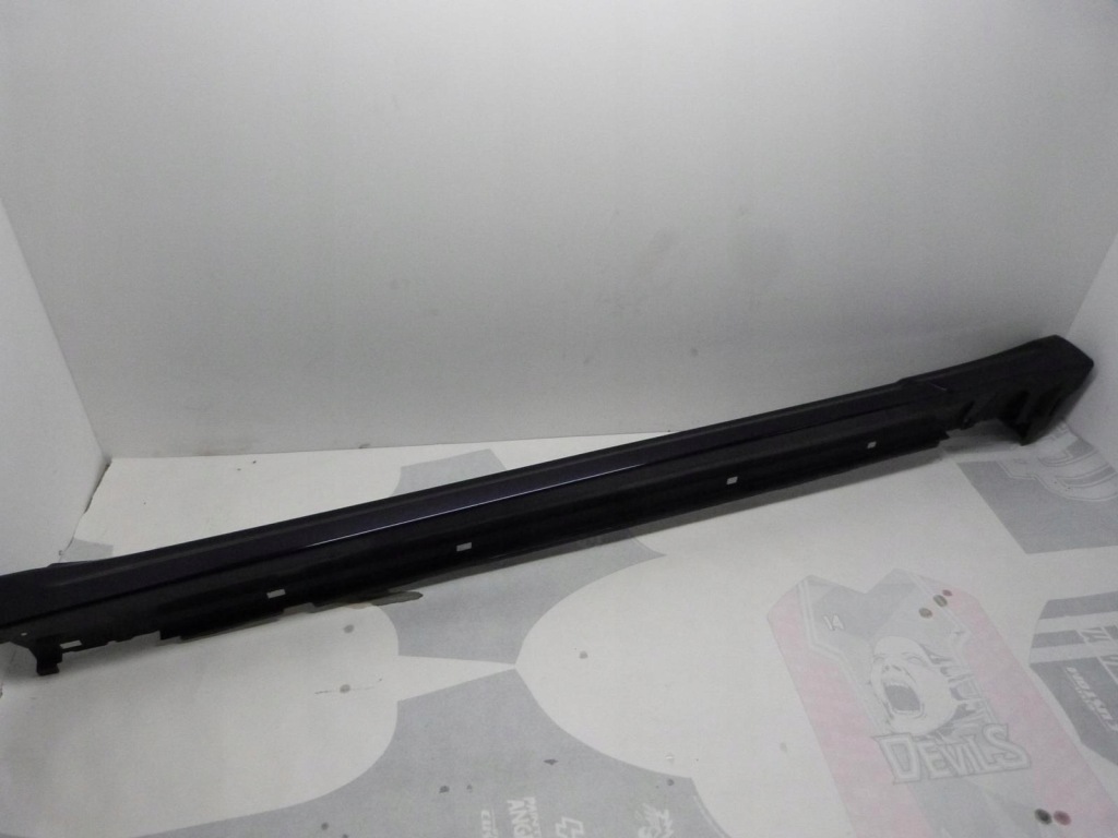 фото №1, Subaru legacy v gt молдинг порог правая d7h