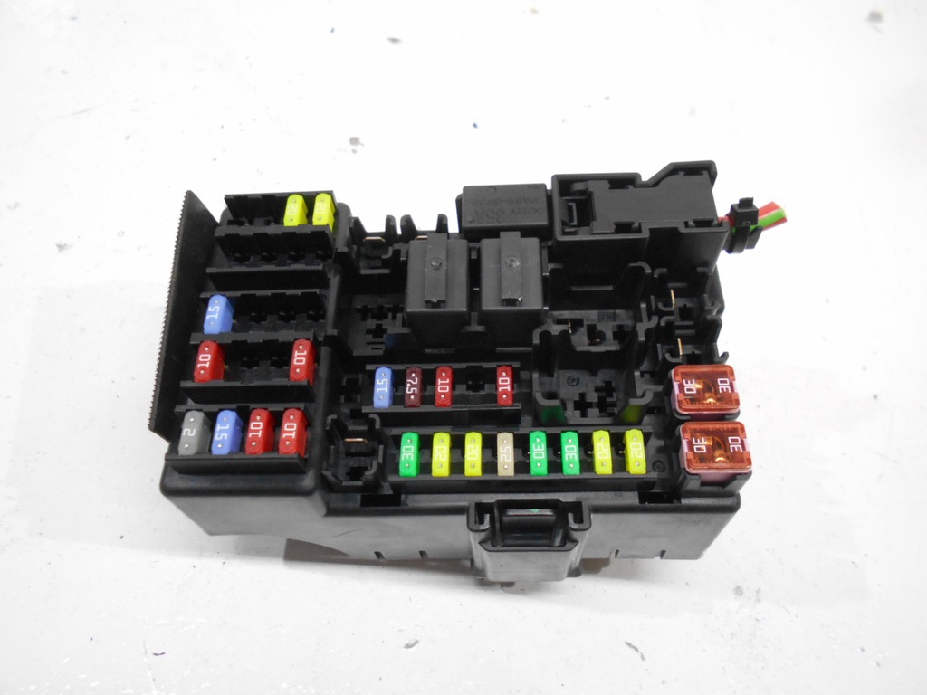 фото №1, Коробка запобіжників opel adam 1,2