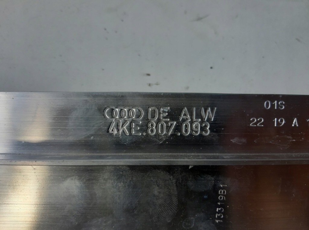 фото №10, Audi e-tron балка підсилювач бампера 4ke807309