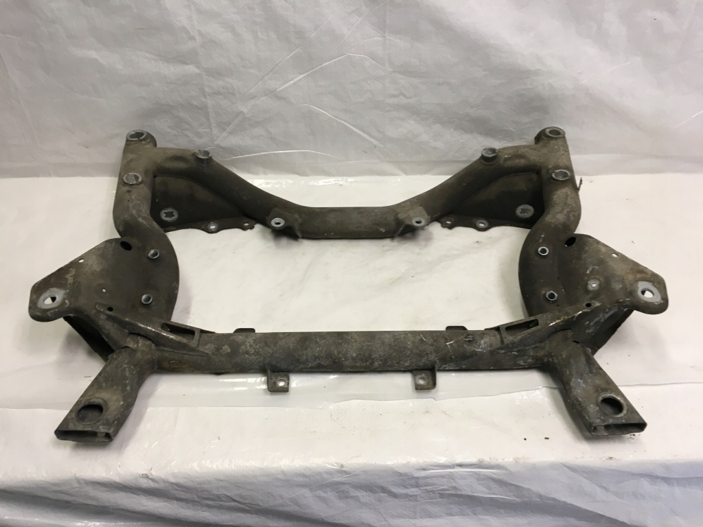 Mercedes c w294 підрамник підрамник перед Зі Шроту