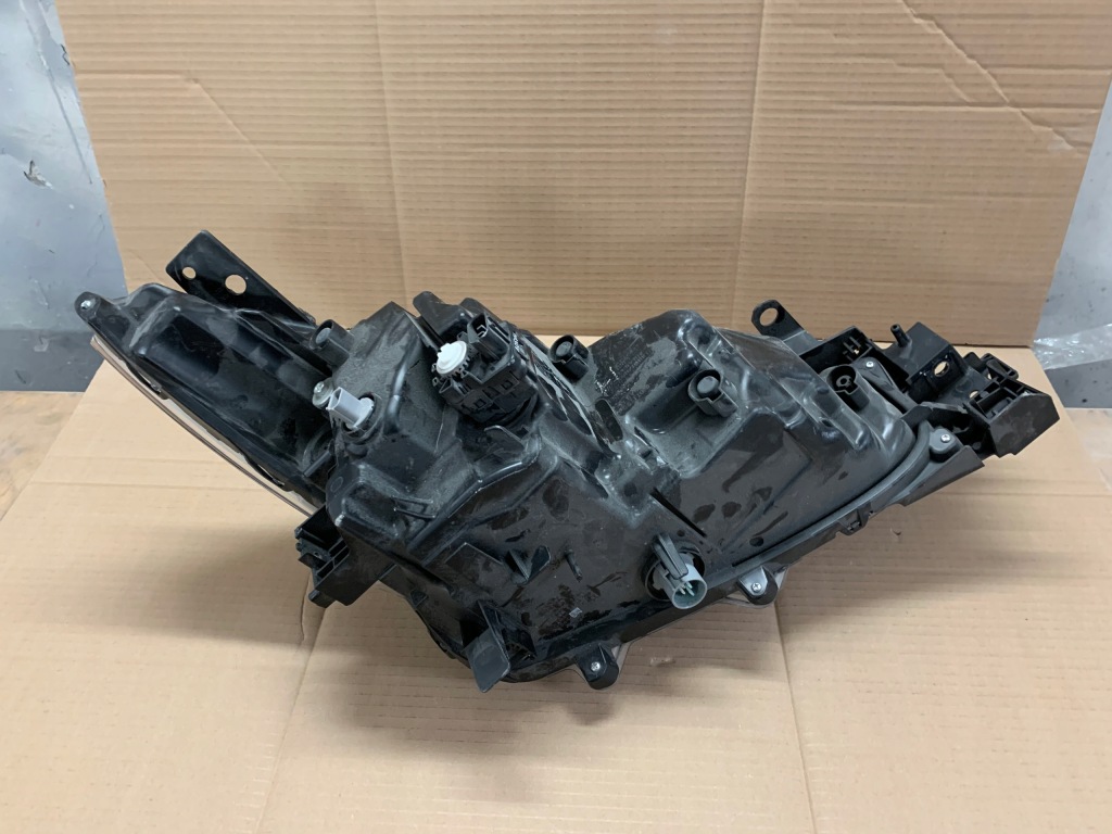 Mazda 3 3 рестайлинг  16-18 левая фара full led в Украине