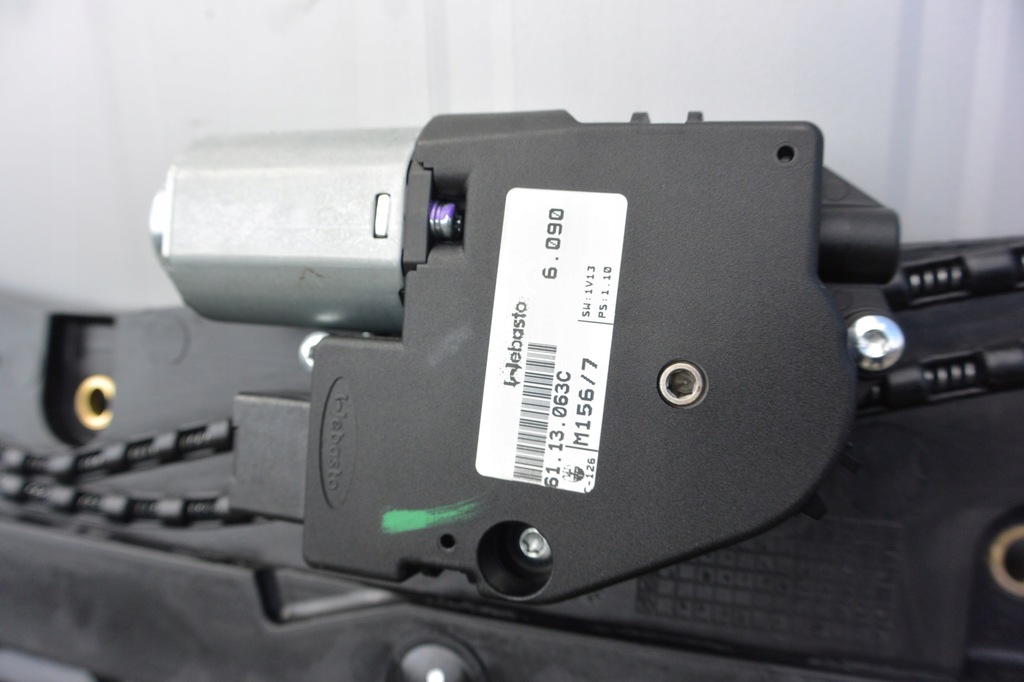 фото №11, Крыша люк maserati quattroporte vi m156