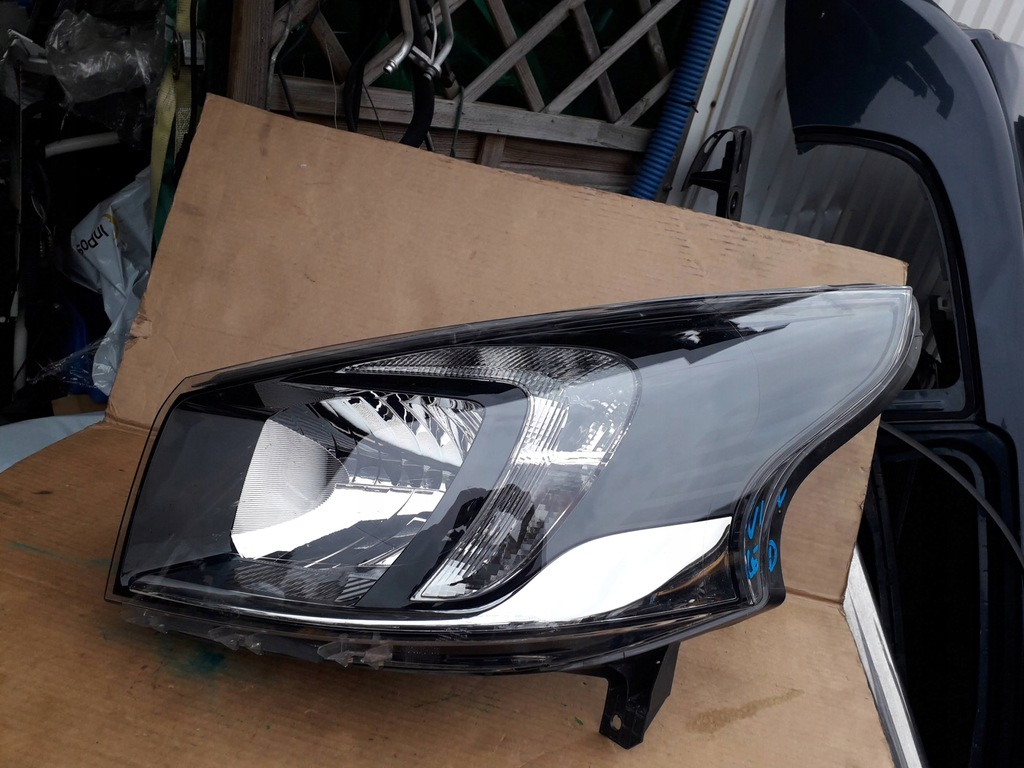 фото №1, Лампа ліва передня opel vivaro 14- led