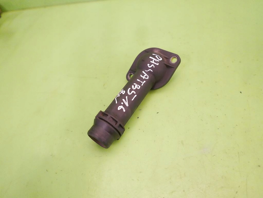 Купить Патрубок воды 06b121121 vw passat b5 1.6 8v 96-00