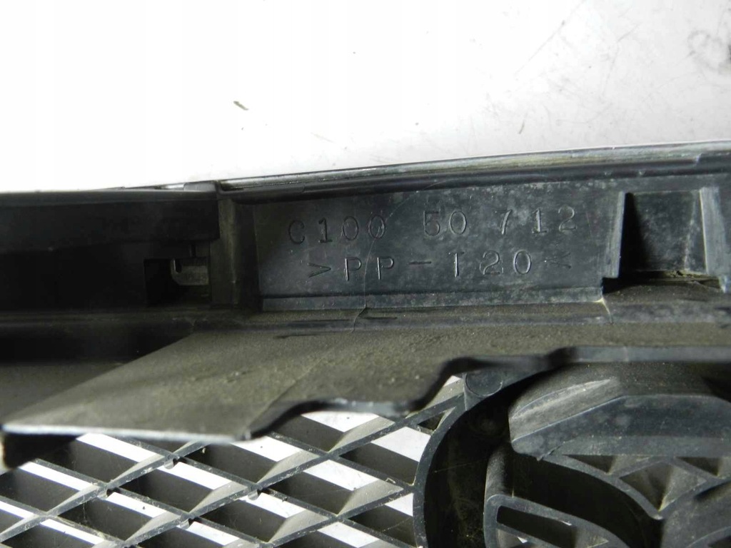 фото №6, Решётка радиатора решётка радиатора бампера перед mazda premacy i 99-05 c10050712