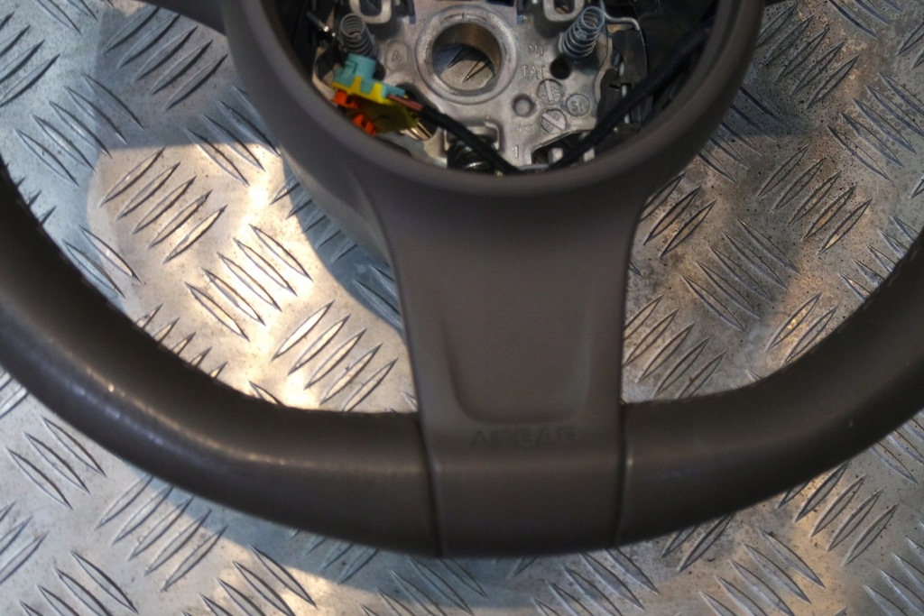 фото №4, Воздуховод коричневая кожа porsche panamera r24