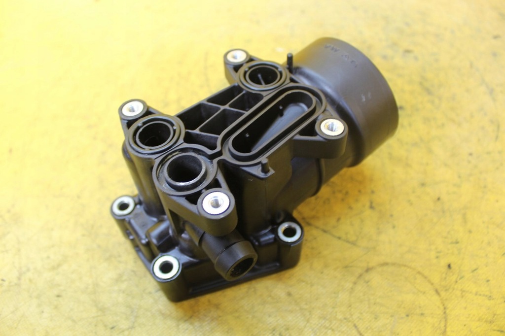 фото №1, Основа фільтра оливи audi a4 b8 2.0 tdi cjc