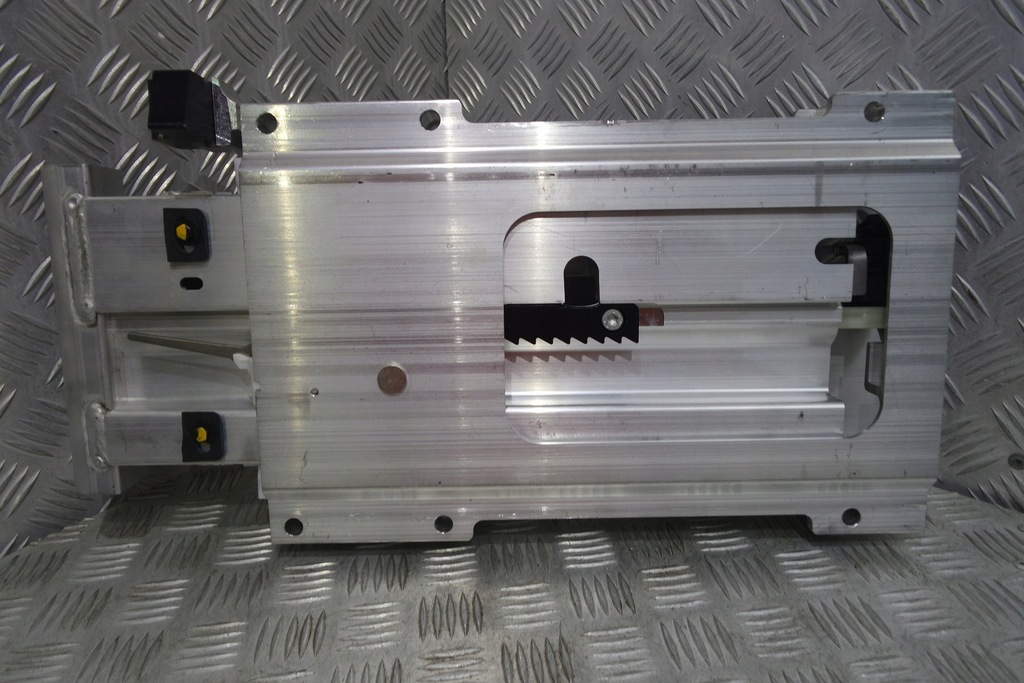 фото №1, Bentley gtc cabrio подголовник защитная дуга 3w7880077b