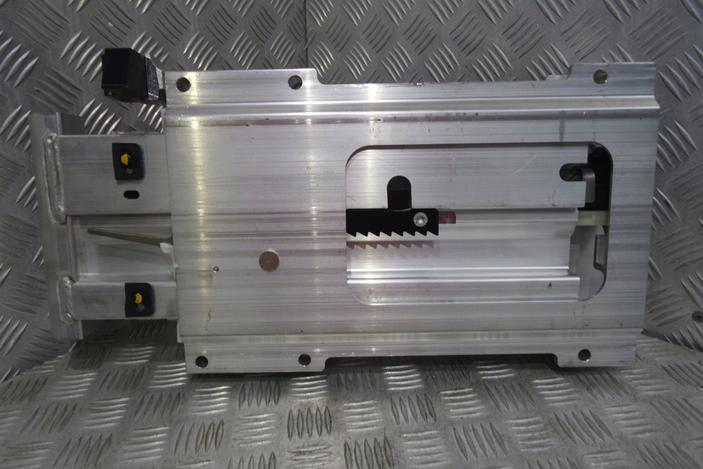 фото №1, Bentley gtc cabrio подголовник защитная дуга 3w7880078b