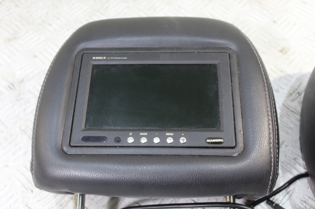 фото №2, Підголівники дисплей lcd c-crosser 2014