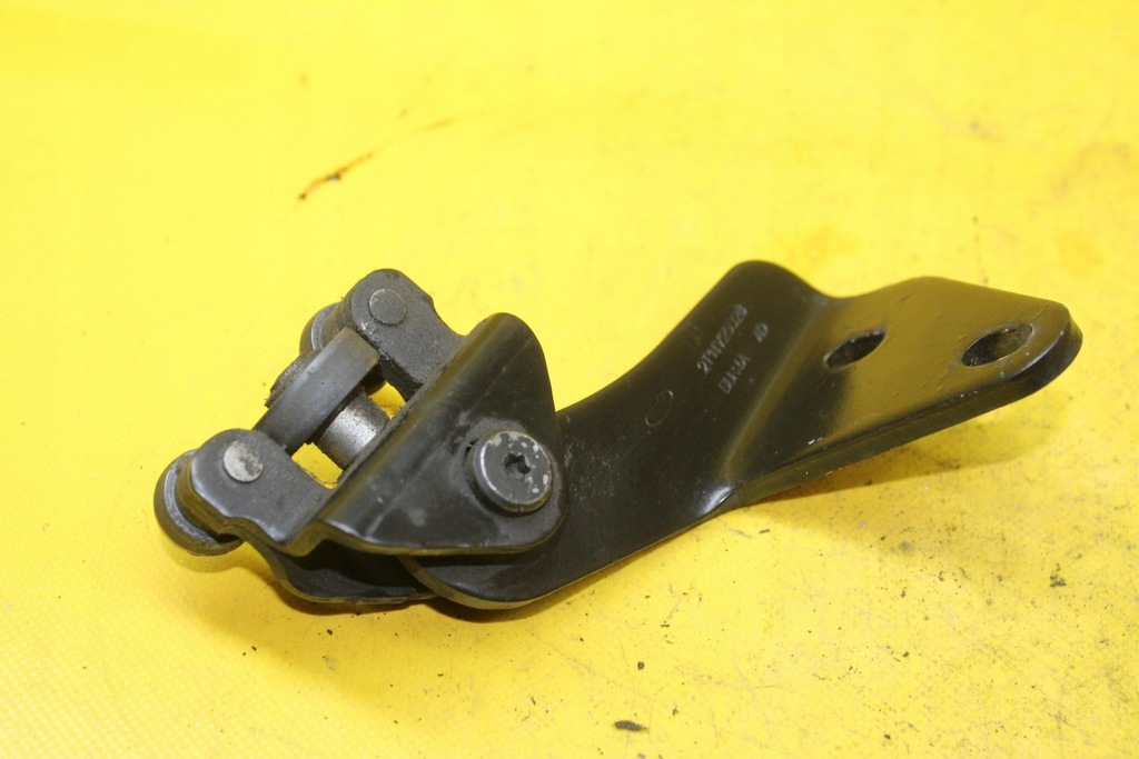 фото №1, Петля двері правий bok transit connect