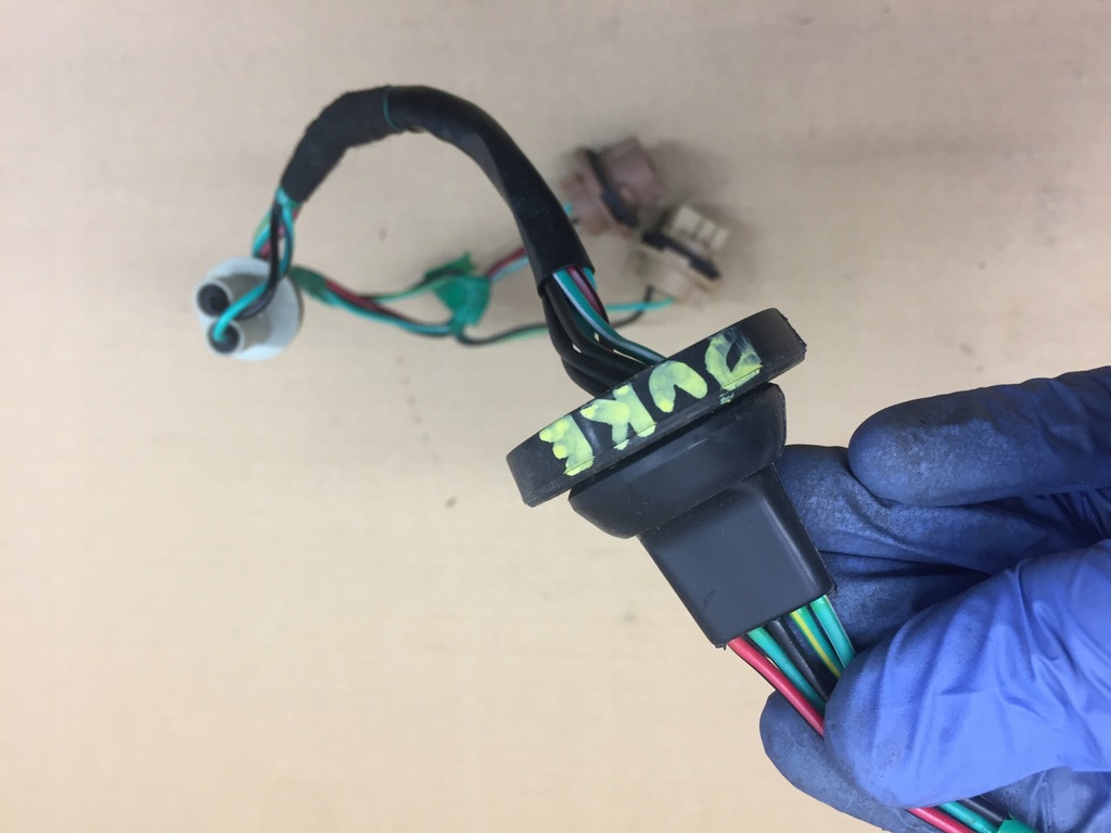 фото №5, Nissan juke электропроводка лампы левый правый задняя