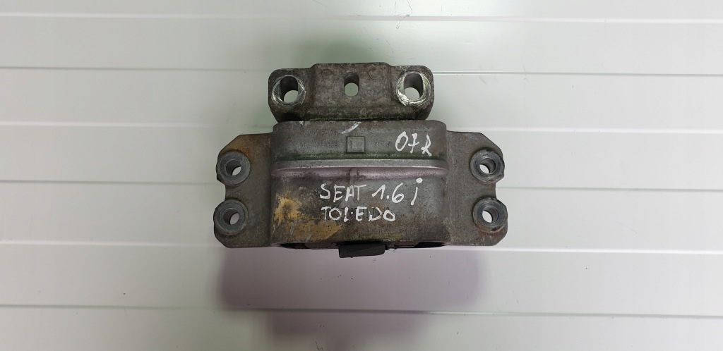 фото №1, Подушка коробки seat toledo 1,6