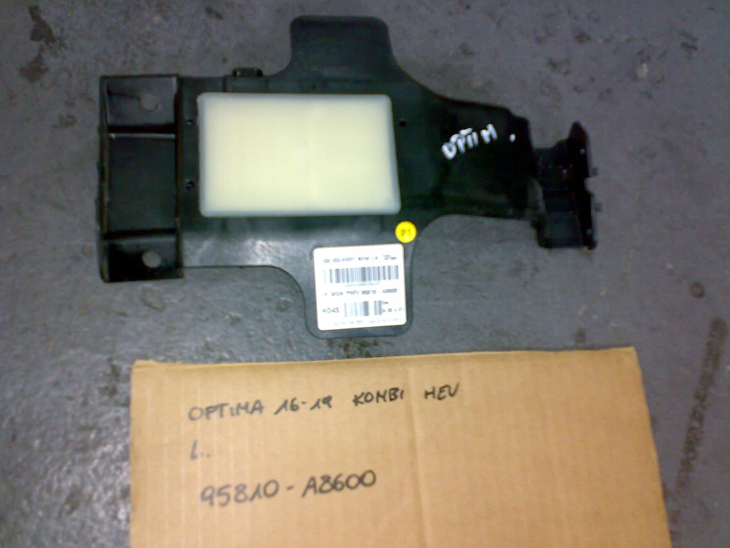 фото №1, Kia optima iv 2016 - радар датчик мертвого pola левый задняя