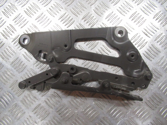 фото №1, Bmw f07 gt петля капот правий 7046324