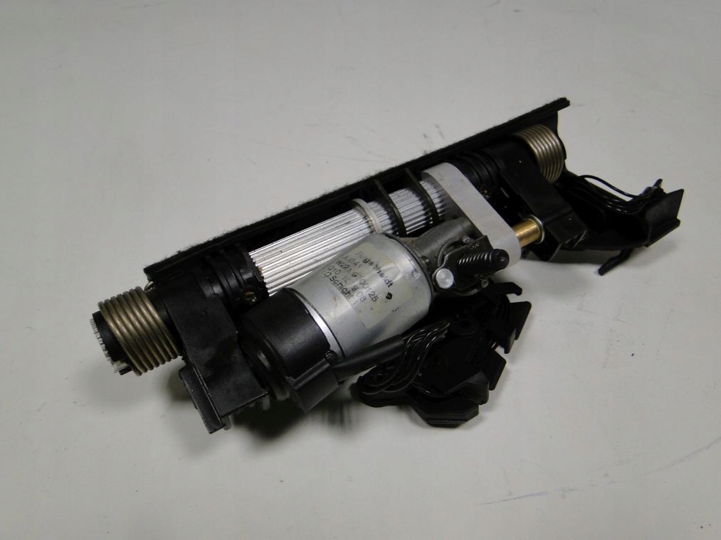 фото №6, Mercedes s klasa w221 моторчик регулювання підголівник