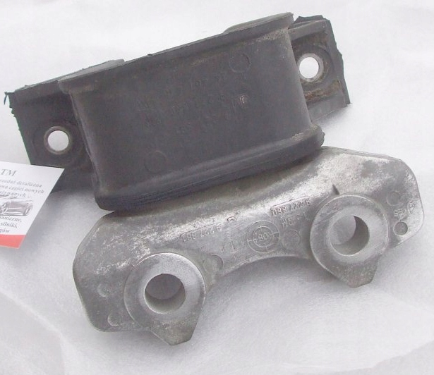 фото №1, Opel combo 2006r 1,3cdti кронштейн подушка