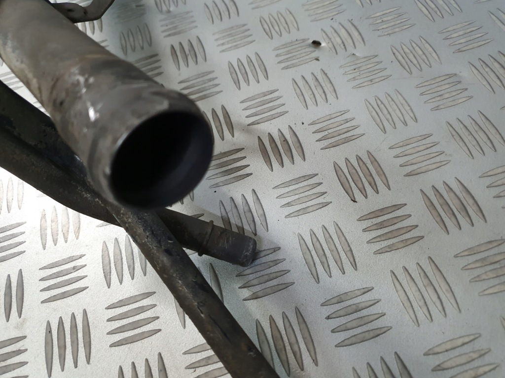 Заливная горловина труба топлива opel insignia b 1.5 t 84154438 в Украине