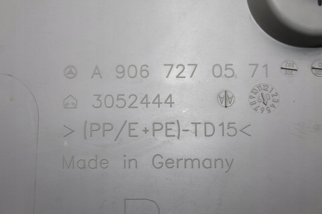 Захист бардачок правий перед sprinter 906 Зі Шроту