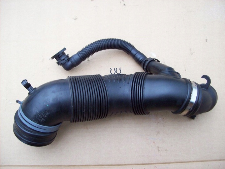 фото №1, Vw audi труба воздуха турбины 5n0129858 cfg