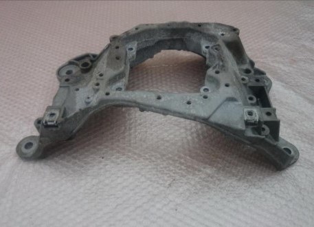 фото №1, Audi a6 a7 rs6 rs7 кронштейн поперечный 4g0399263ac